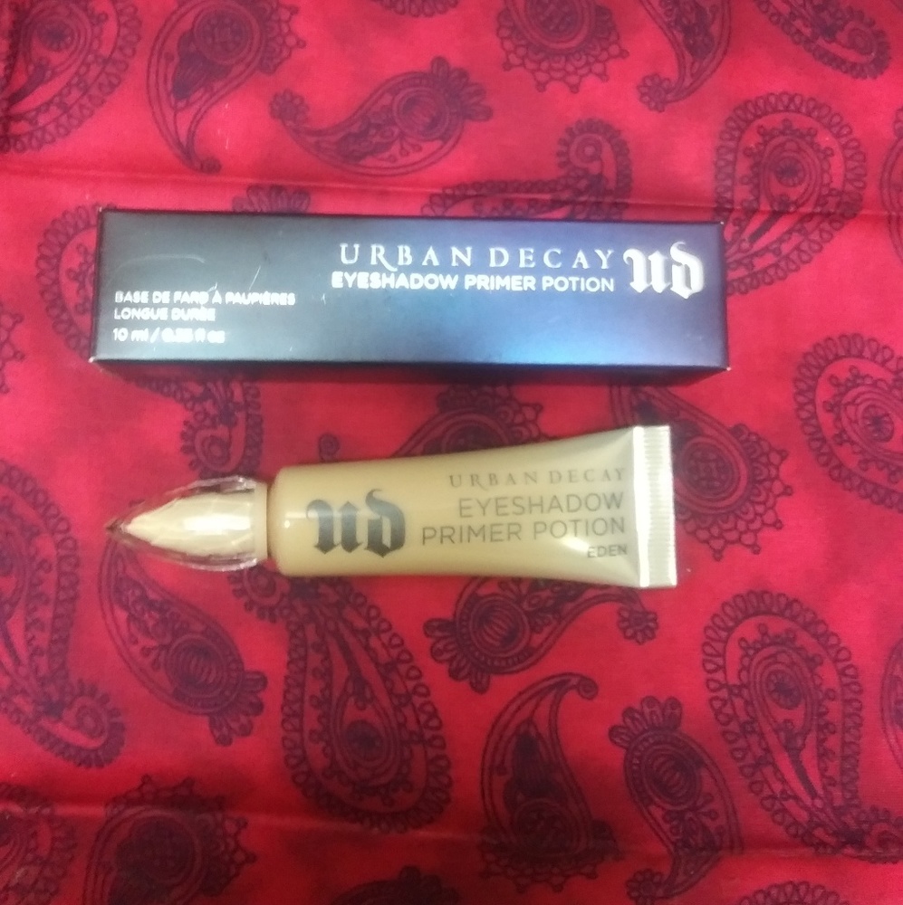 Urban Decay Eyeshadow Primer Potion